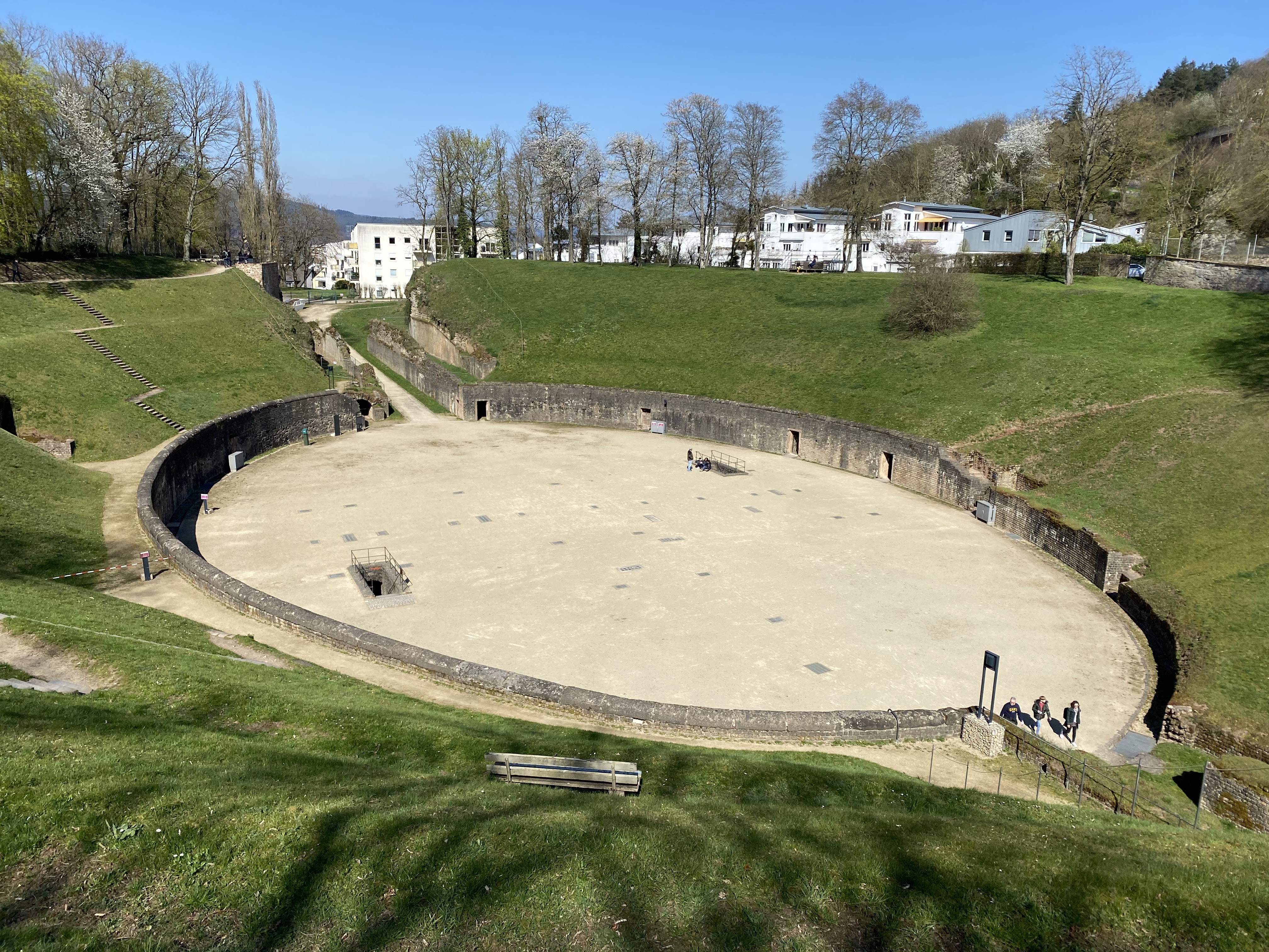 Blick über die Arena des Amphitheaters Trier