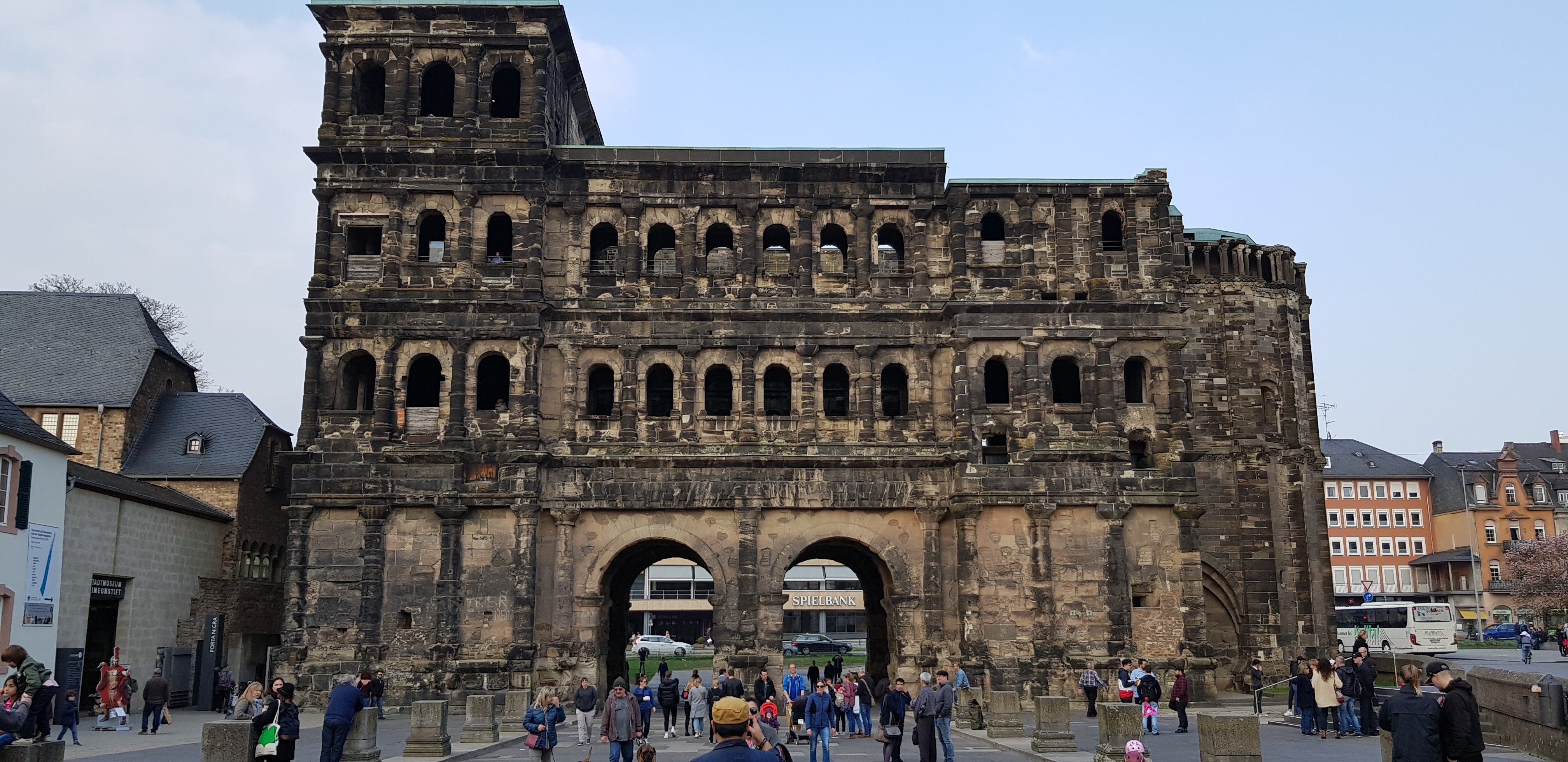 Eingang zum Amphitheater Trier